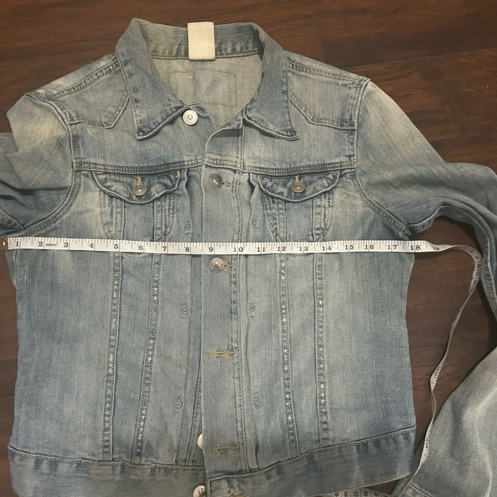 Washed Denim Jacket by H&M size 6 - Picture 6 of 8